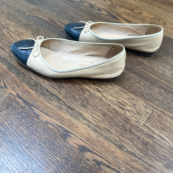 Tan and Black Chanel Ballet Flats - Picture 3 of 9